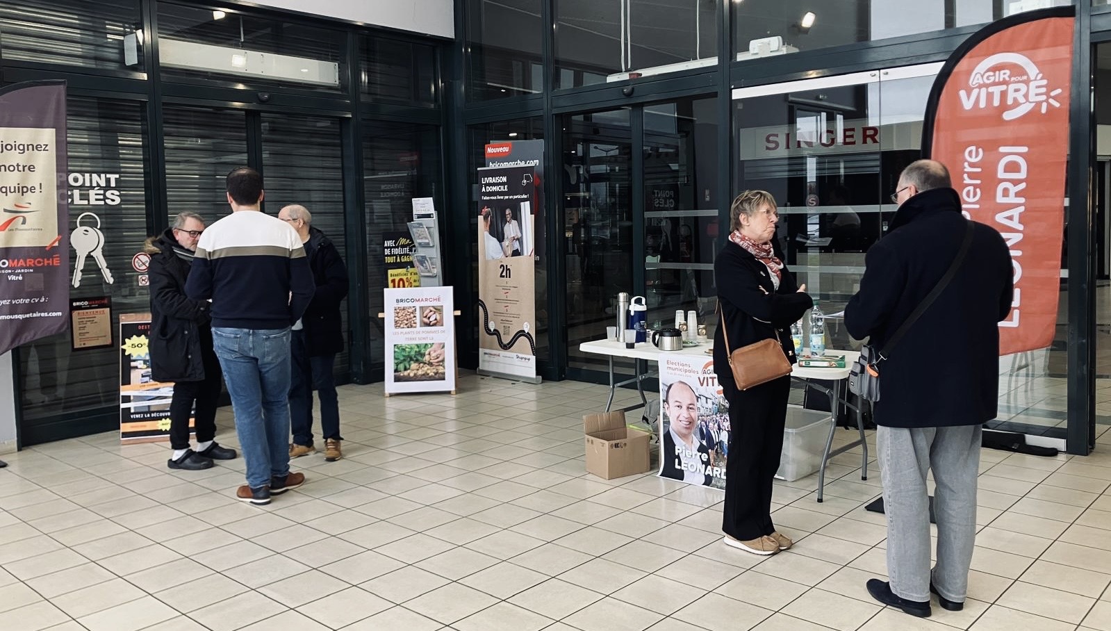 À la rencontre des habitants : AGIR pour Vitré mobilisée sur le terrain ce dimanche matin